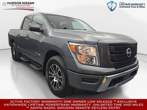 Used 2024 Nissan Titan SV image 1