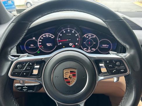 Used 2019 Porsche Cayenne image 15