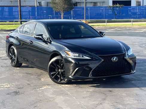 Used 2024 Lexus ES 350 F Sport w/ Accessory Package (Z2) FWD image 6