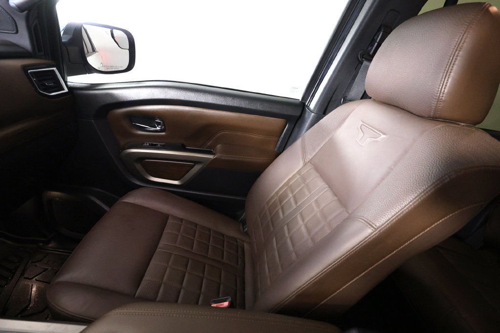 Used 2021 Nissan Titan Platinum Reserve w/ Moonroof Package AWD/4WD image 34