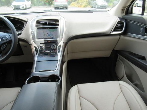 Used 2017 Lincoln MKX Reserve w/ Lincoln MKX Climate Package AWD/4WD image 14
