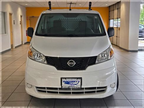 Used 2021 Nissan NV200 S FWD image 2