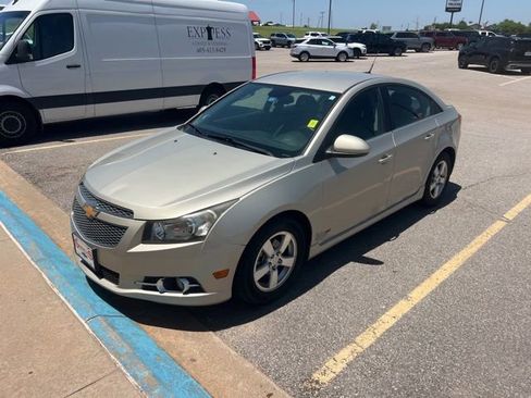 Used 2013 Chevrolet Cruze LT w/ RS Package FWD image 3