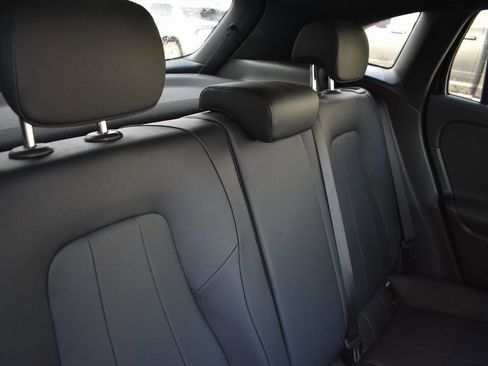 Used 2022 Mercedes-Benz GLA 250 4MATIC image 28