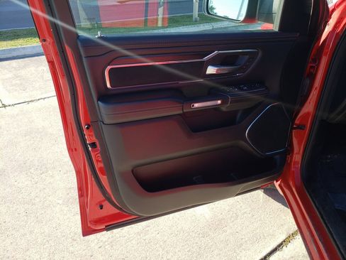 Used 2024 RAM 1500 Laramie image 8