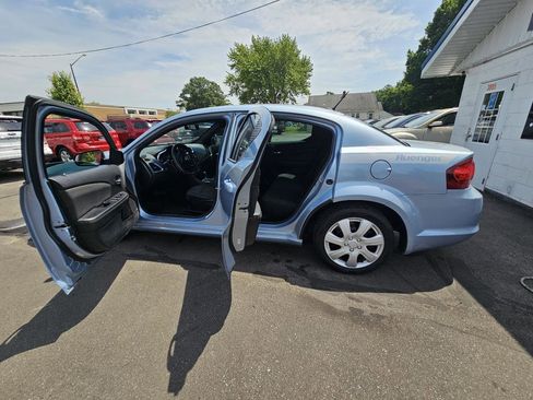Used 2013 Dodge Avenger SE FWD image 23