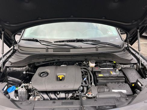 Used 2025 Kia Soul LX w/ LX Technology Package image 30