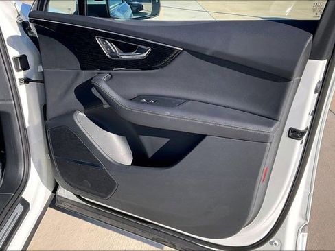 Used 2025 Audi Q7 3.0T Premium Plus image 29