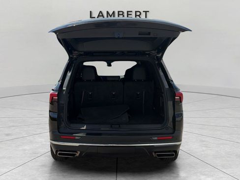 Used 2025 Buick Enclave Preferred AWD/4WD image 9