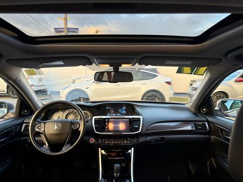 Used 2017 Honda Accord EX-L image 27