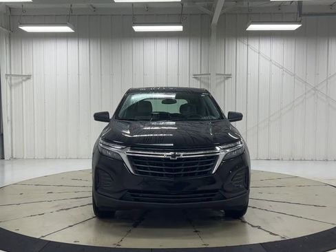 Used 2023 Chevrolet Equinox LS AWD/4WD image 3