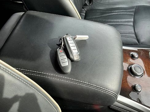 Used 2019 INFINITI QX60 Luxe w/ Sensory Package image 16