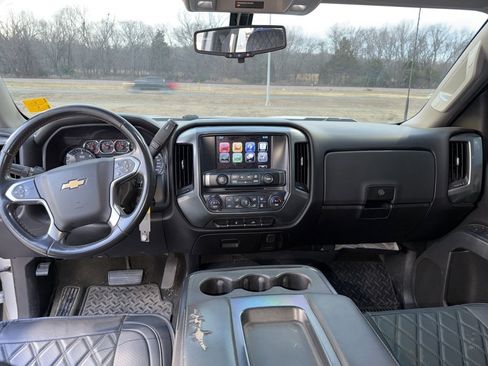 Used 2016 Chevrolet Silverado 1500 LT w/ Texas Edition image 13