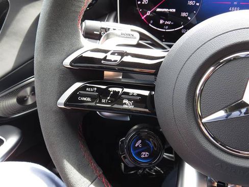 Used 2025 Mercedes-Benz GLC 43 AMG 4MATIC image 13