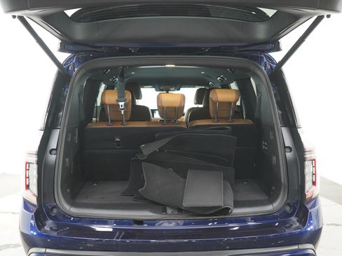 Used 2025 Nissan Armada SL w/ Captain's Chari Seat Package AWD/4WD image 18