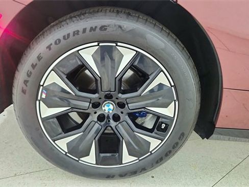 Used 2026 BMW iX xDrive45 image 61