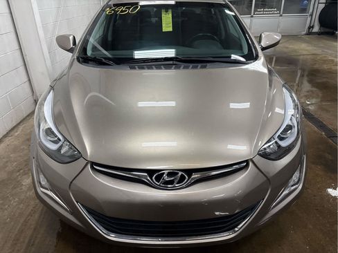 Used 2015 Hyundai Elantra SE w/ Option Group 03 image 4