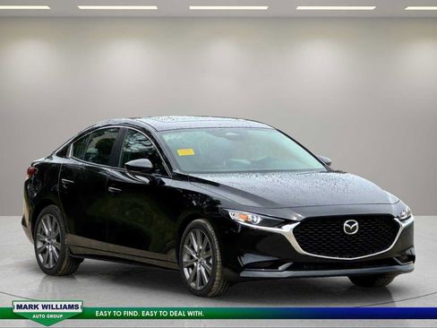 Used 2024 MAZDA MAZDA3 s FWD image 1