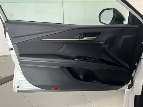 Used 2025 Toyota Camry LE FWD image 26