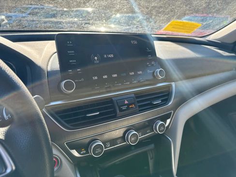 Used 2018 Honda Accord LX image 27