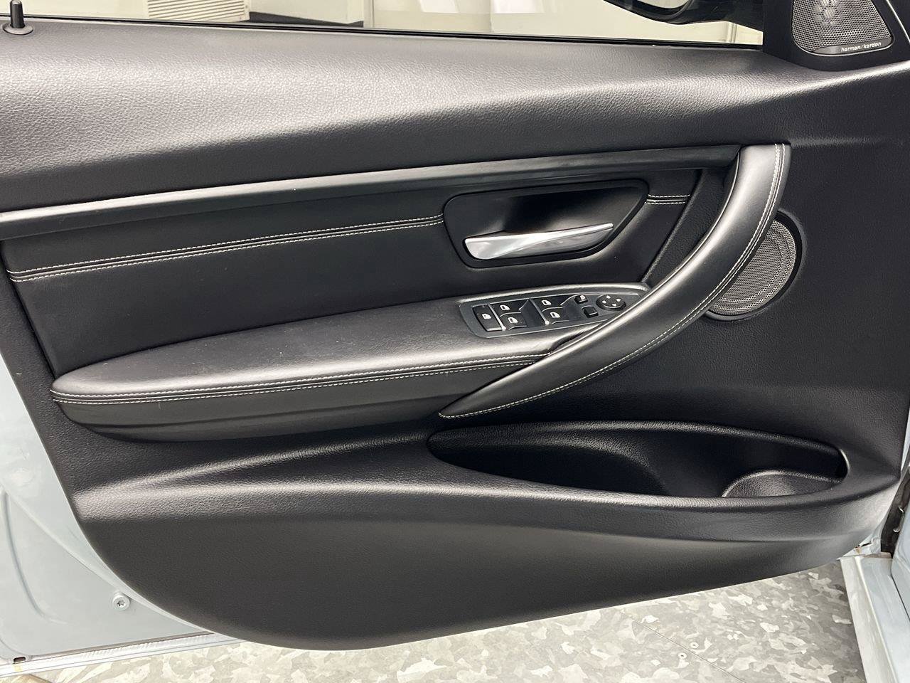 Used 2018 BMW M3 RWD image 7
