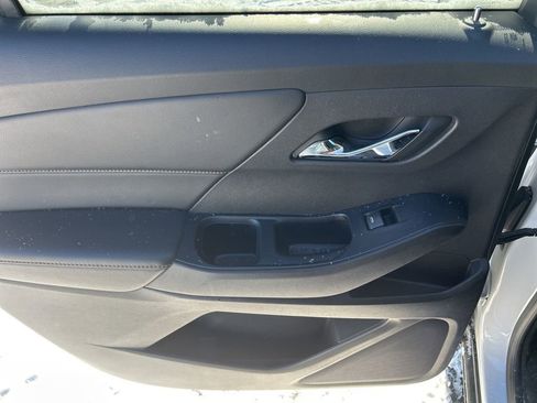 Used 2018 Chevrolet Traverse LT image 29