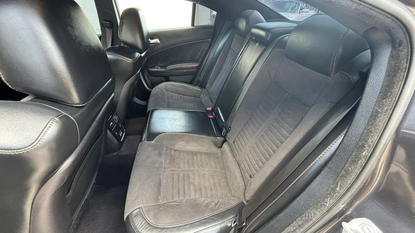 Used 2017 Dodge Charger R/T RWD image 10