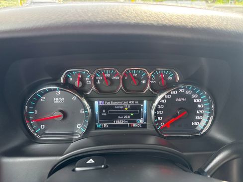 Used 2020 Chevrolet Tahoe LT AWD/4WD image 32