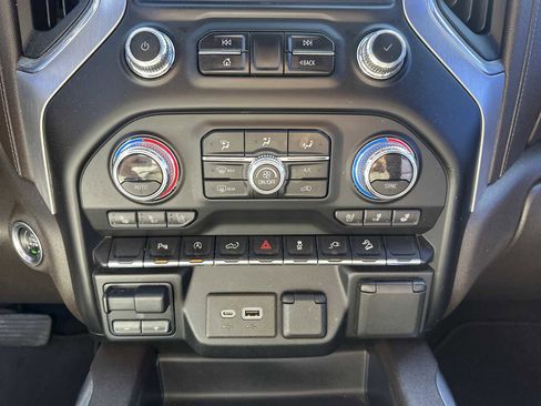 Used 2021 GMC Sierra 1500 SLT w/ SLT Premium Package image 17