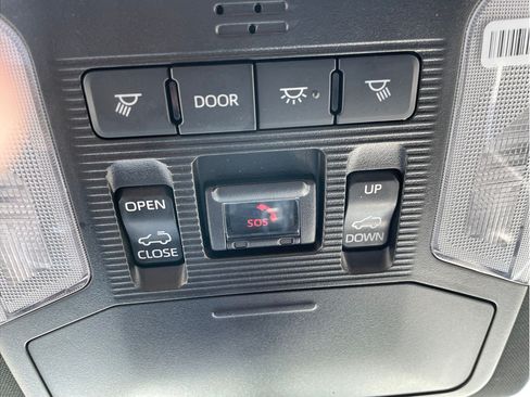 Certified 2022 Toyota RAV4 SE w/ Convenience Package AWD/4WD image 28