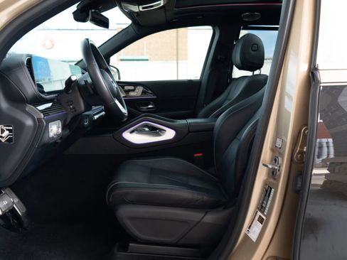 Used 2023 Mercedes-Benz Maybach GLS 600 4MATIC image 43