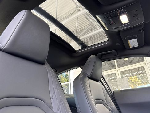 Used 2025 Lexus UX 300h FWD w/ Accessory Package (Z2) image 21