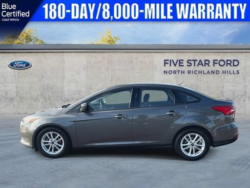 Used 2018 Ford Focus SE FWD image 6
