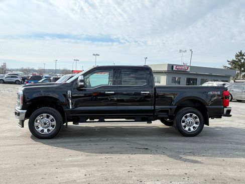 Used 2025 Ford F250 Lariat w/ Chrome Package image 6