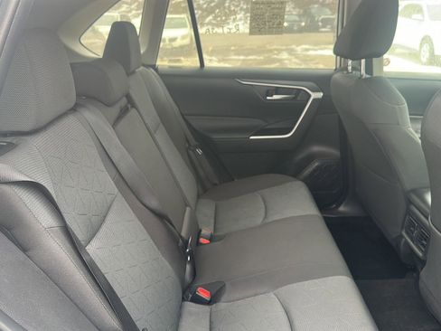 Used 2025 Toyota RAV4 XLE image 23