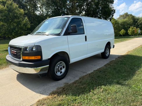 Used 2024 GMC Savana 2500 w/ Driver Convenience Package RWD image 1