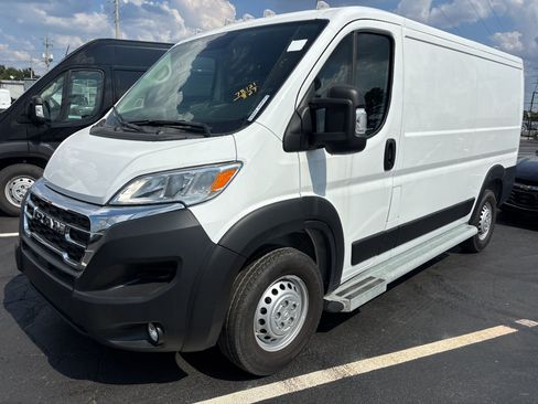 Used 2025 RAM ProMaster 2500 w/ U-Haul Equipment Group FWD image 2