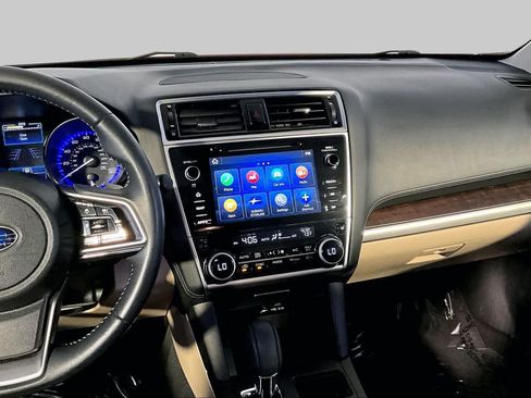 Used 2019 Subaru Outback 3.6R Limited AWD/4WD image 7