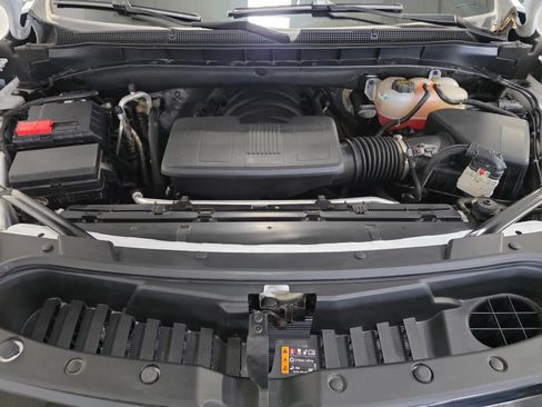 Used 2025 Chevrolet Tahoe LS AWD/4WD image 14