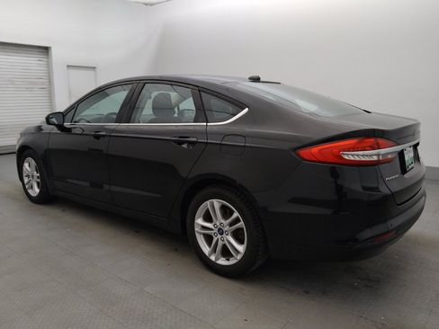 Used 2018 Ford Fusion SE FWD image 3