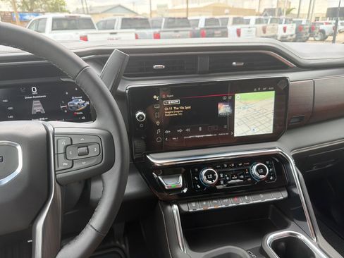 New 2026 GMC Sierra 3500 Denali Ultimate w/ LPO, Black Badging Package AWD/4WD image 26