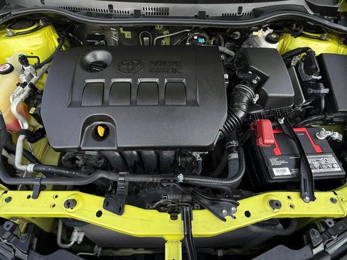 Used 2018 Toyota Corolla iM FWD image 9