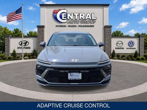 Certified 2024 Hyundai Sonata SEL AWD/4WD image 2
