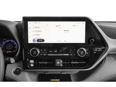 New 2026 Toyota Highlander Platinum image 10