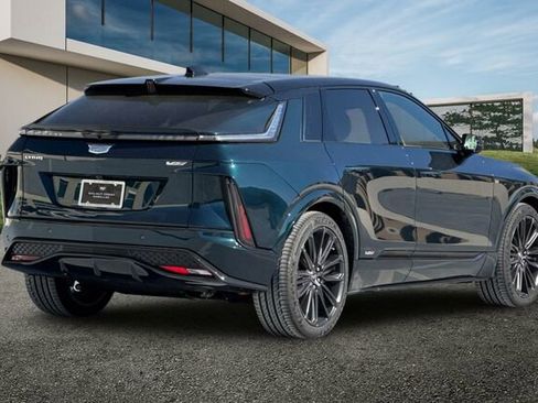 New 2026 Cadillac Lyriq V image 4