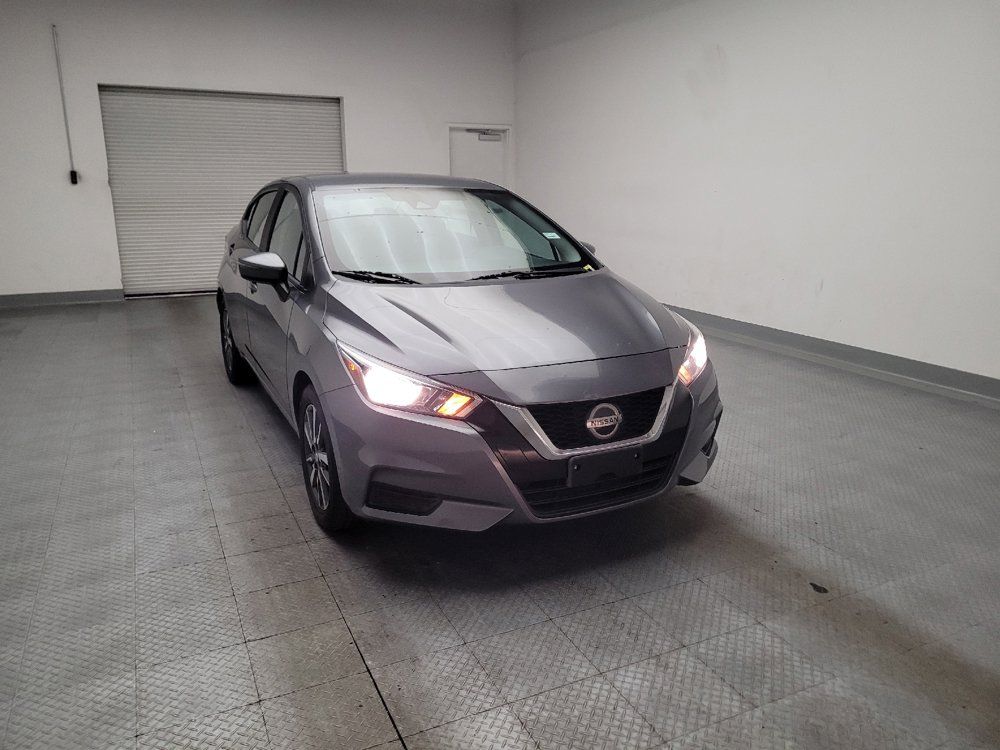 Used 2021 Nissan Versa SV FWD image 14