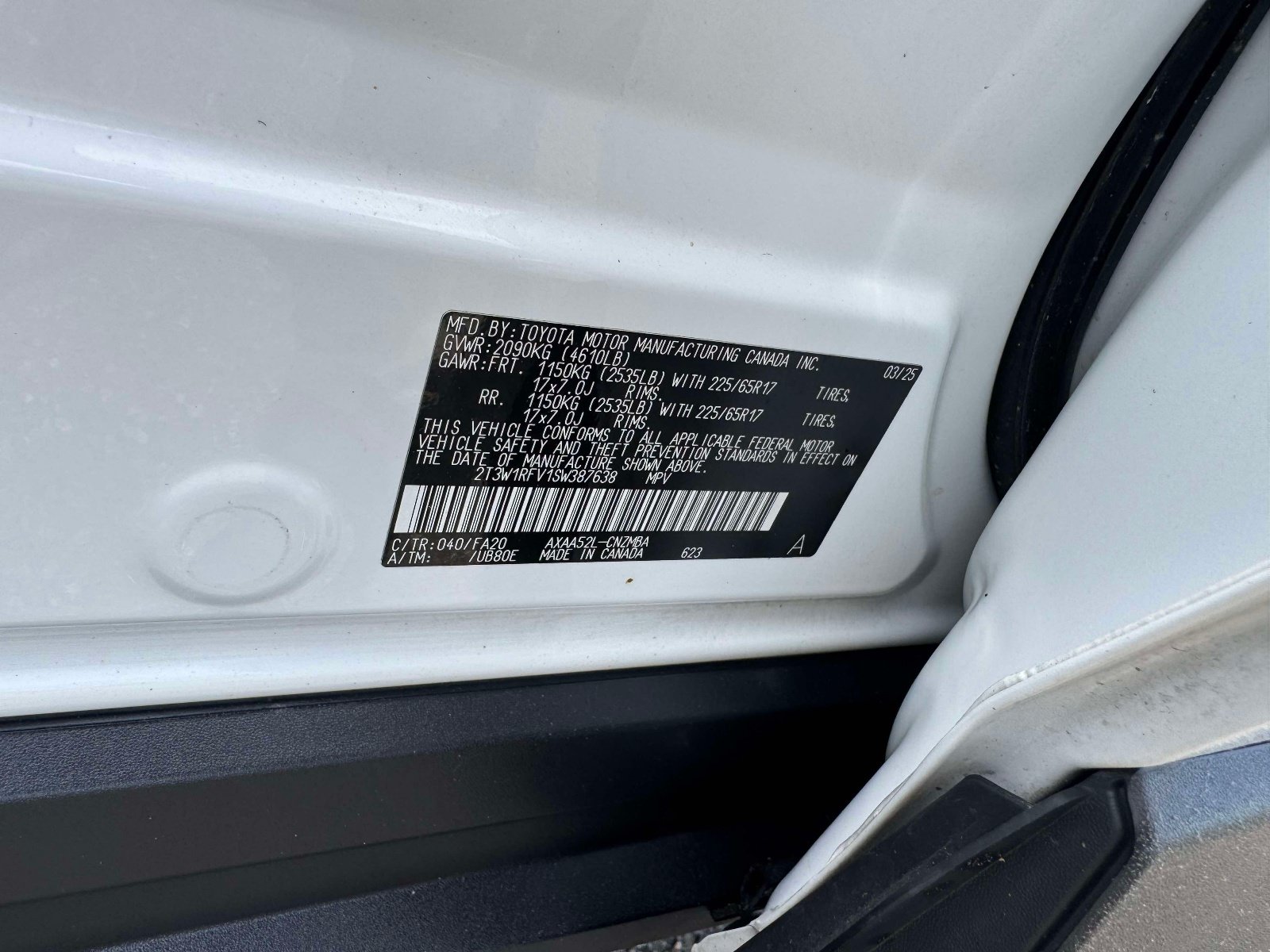 Used 2025 Toyota RAV4 XLE FWD image 25