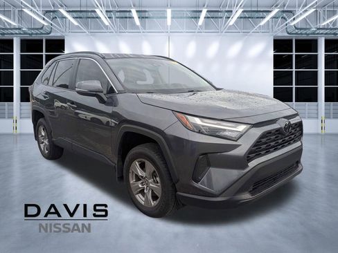 Used 2025 Toyota RAV4 XLE w/ Convenience Package FWD image 1