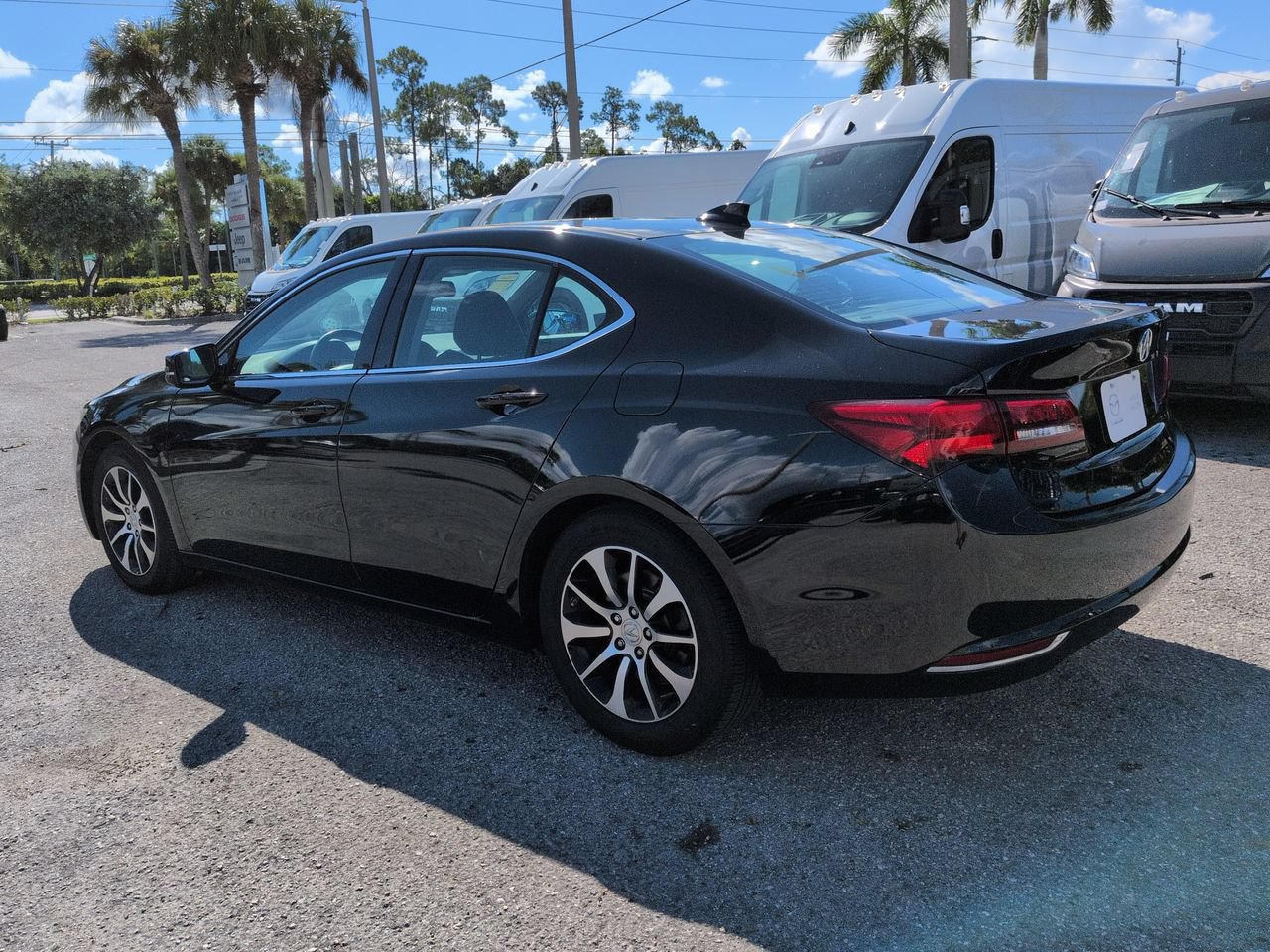 Used 2017 Acura TLX FWD image 7