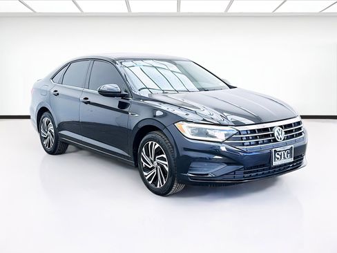 Used 2020 Volkswagen Jetta SEL image 3